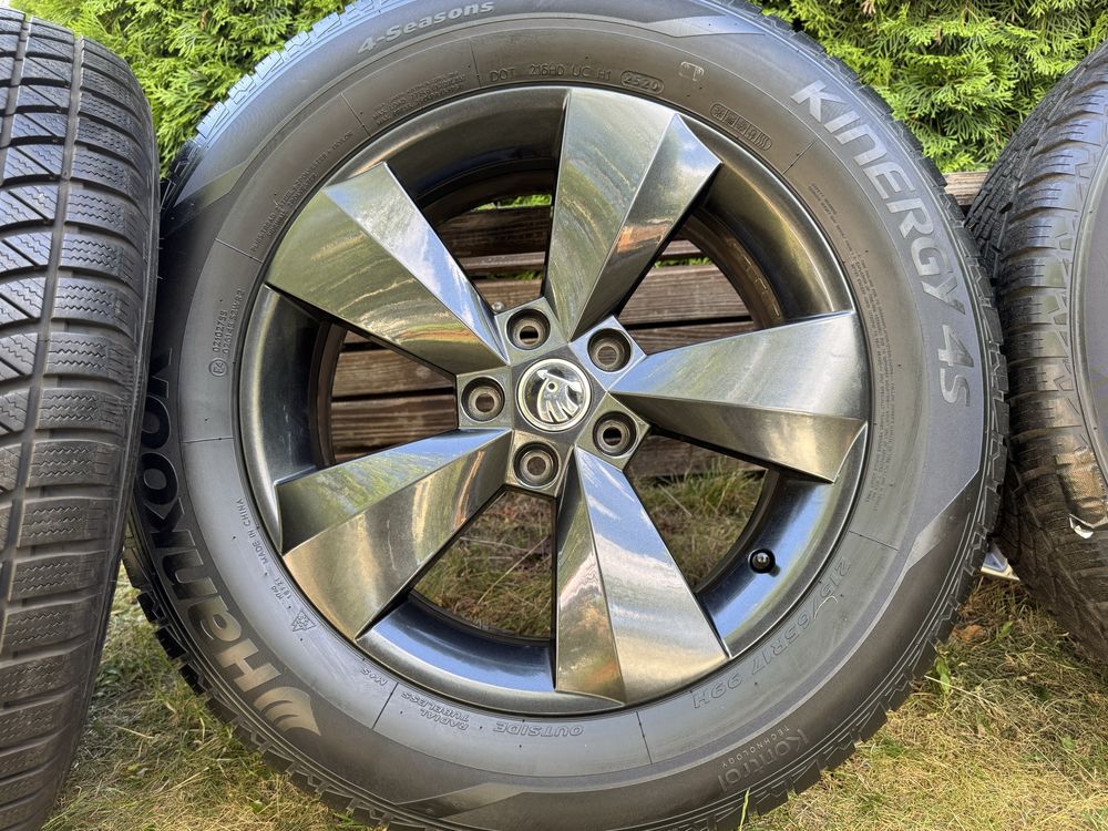 Alufelgi 5 x 112 R17 czarny połysk Skoda Octavia A5 A7 Superb Kodiaq
