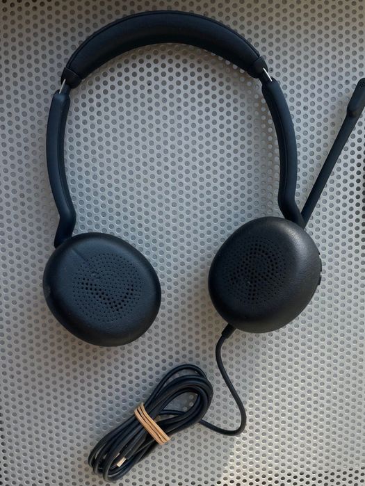 Jabra Evolve2 30. Type C. Студійне обладнання.