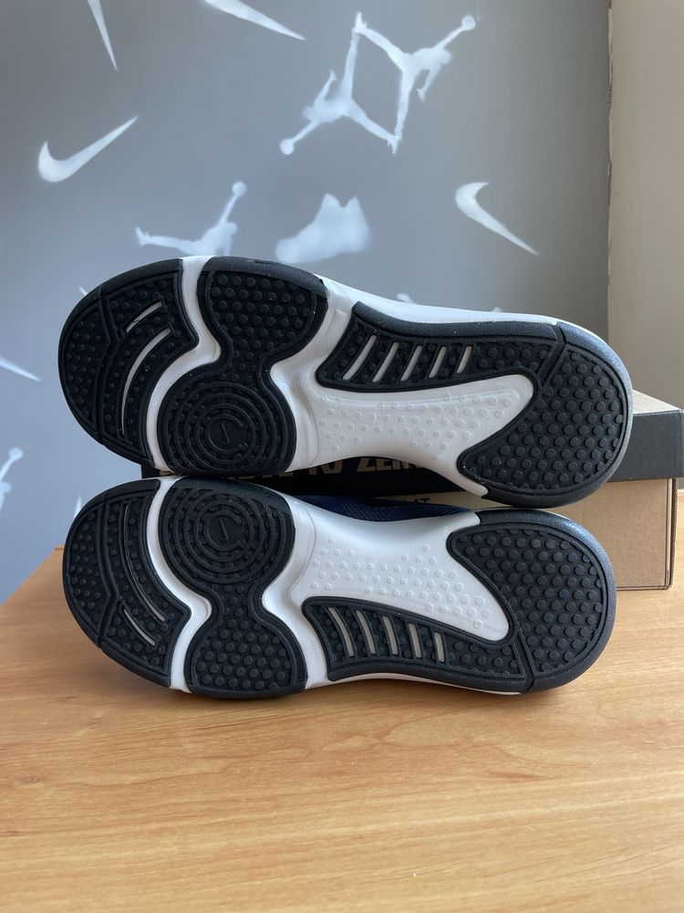 Оригінал кросівки Nike City Rep Air розмір:45-29 см