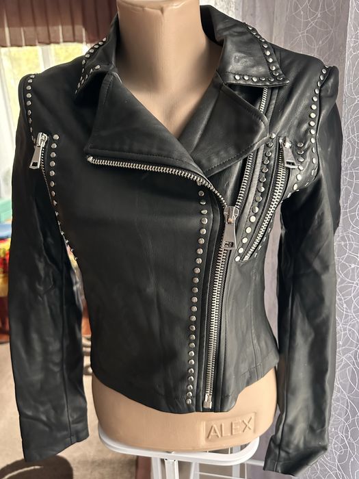 Женская кожаная куртка BEBE