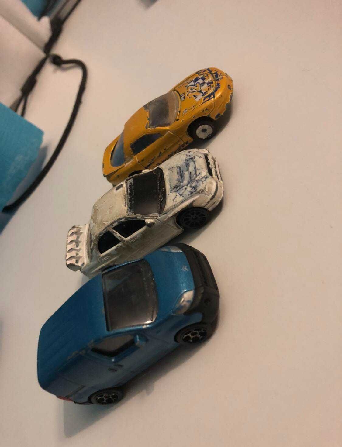 Hot Wheels looses