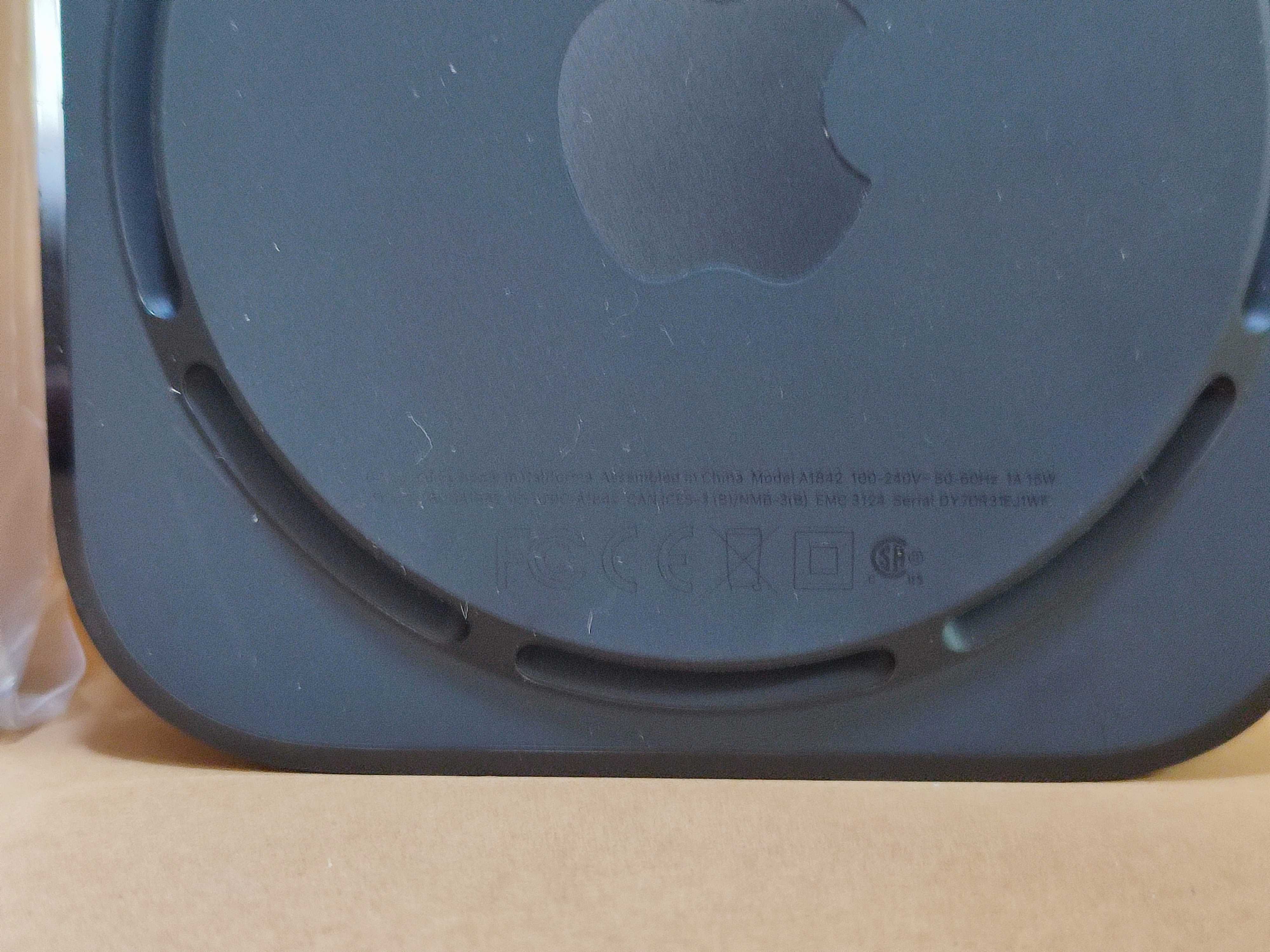 Apple Tv A1842 4K HDR Box 32GB App Store Smart TV Stream Tv.