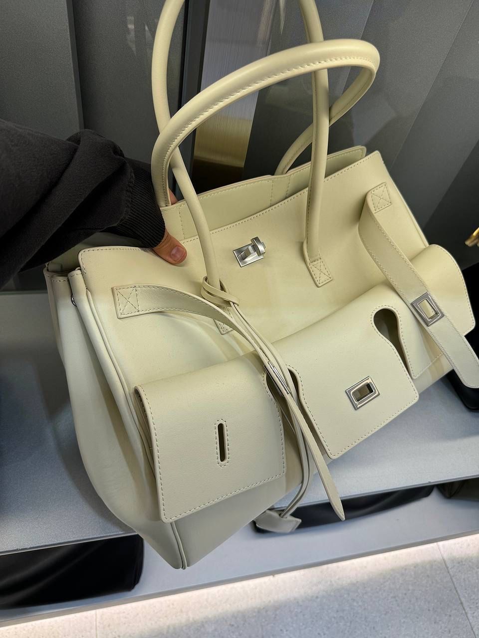 Piekna torebka balenciaga