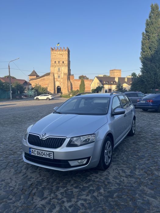 Автомобіль Skoda Octavia 2014 1.6 tdi універсал Шкода Октавія Дизель