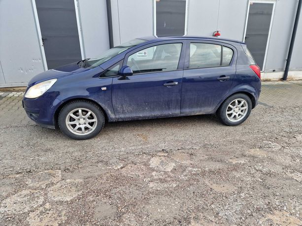 Sprzedam opel corsa D 1,3 D 2010 rok