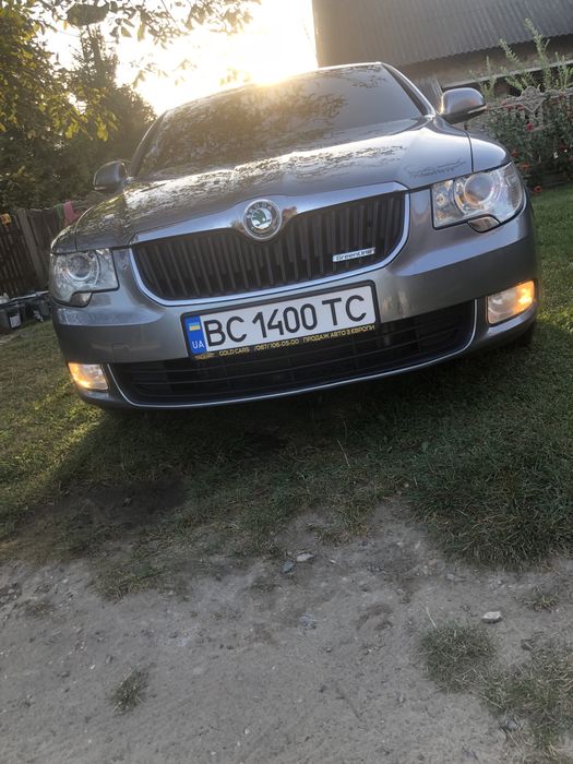 Шкода суперб 2012 рік