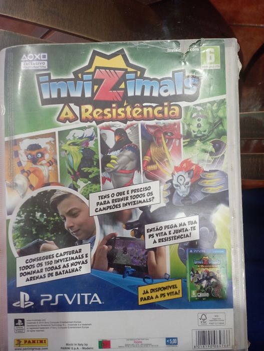 Caderneta Invizimals 176 cartas