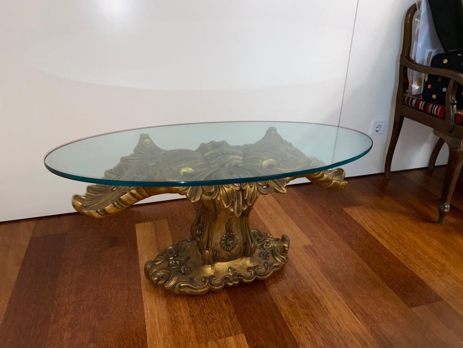 Mesa de centro em vidro estilo vintage