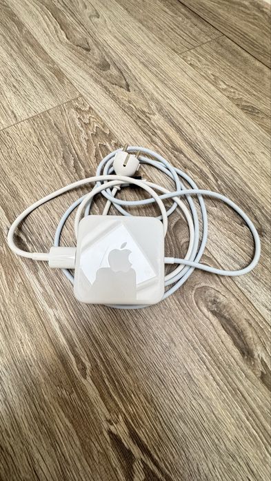 Sprzedam iMac 24 (M3) w doskonałym stanie