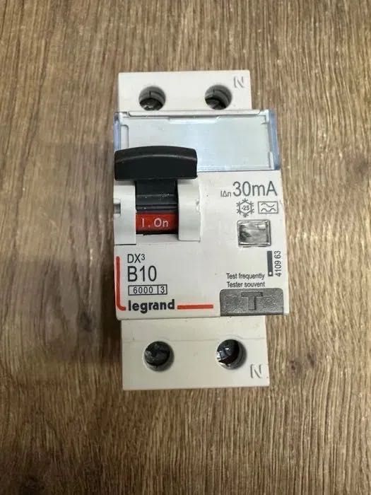 Wyłącznik Legrand P 312 SERII DX³