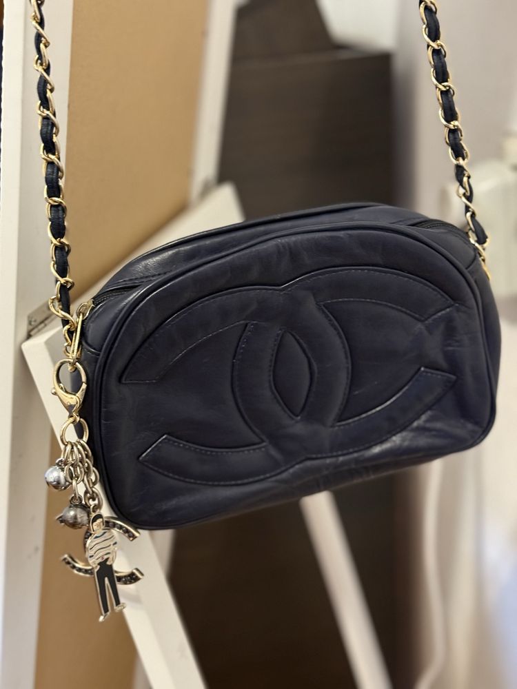Сумка Chanel camera bag вінтаж брелок chanel оригінал у подарунок
