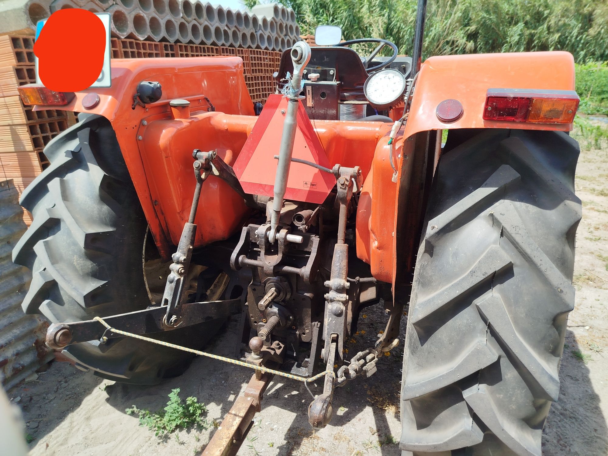 Trator internacional 484