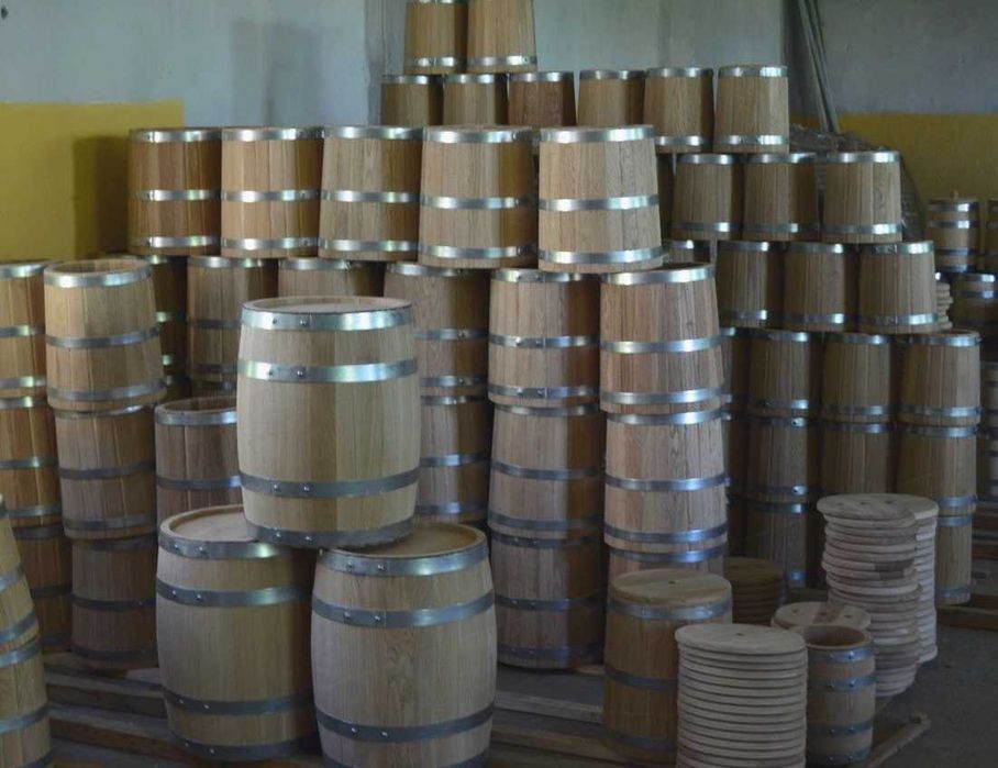 Бочка для витримки напою, квашення соління дубова