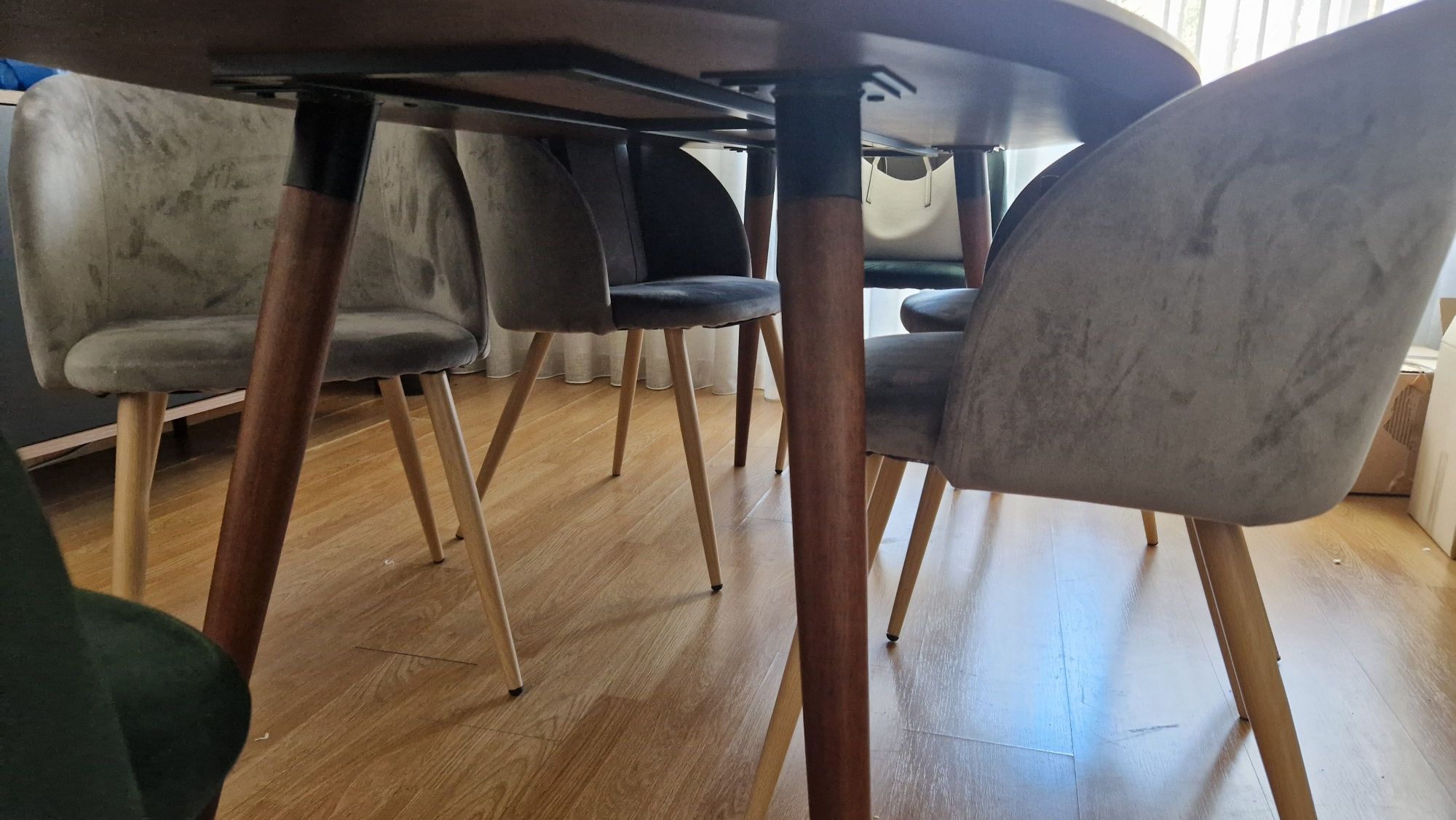 Mesa de Jantar oval