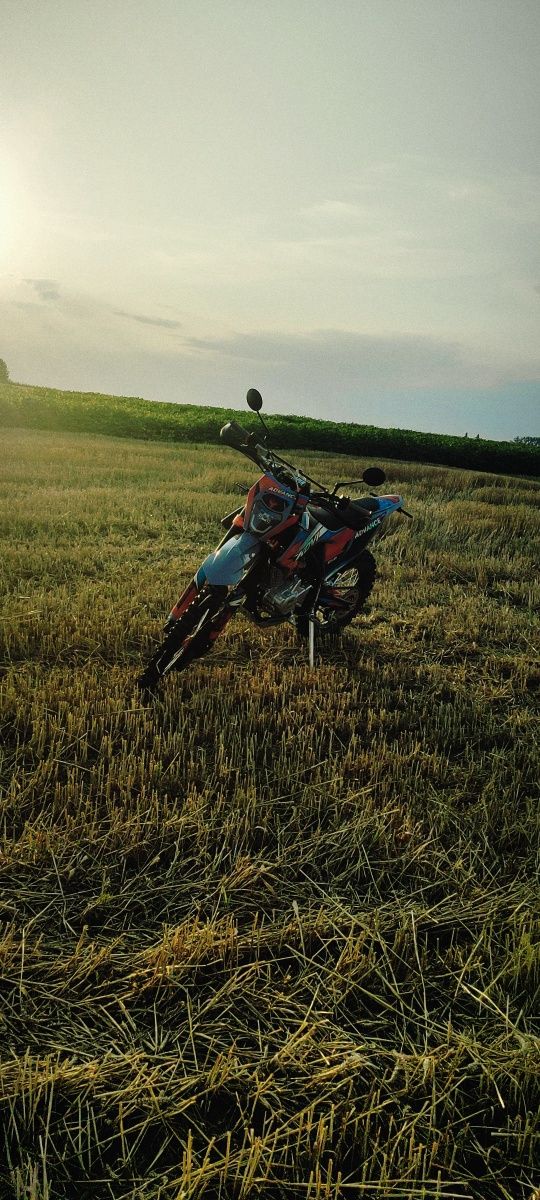 Продам Кові адванс 250