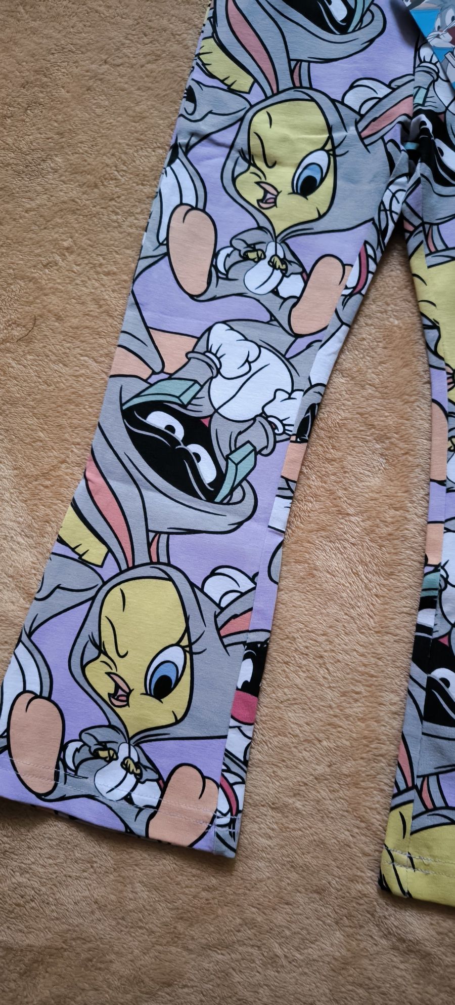 Nowe legginsy coccodrillo r. 98 looney tunes