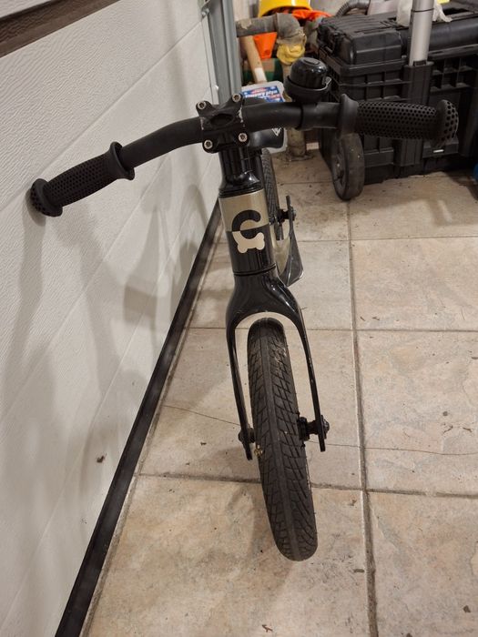 Rowerek biegowy Cariboo magnesium Air