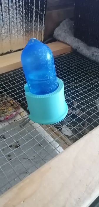 Suporte para Garrafa de Água de Roedores