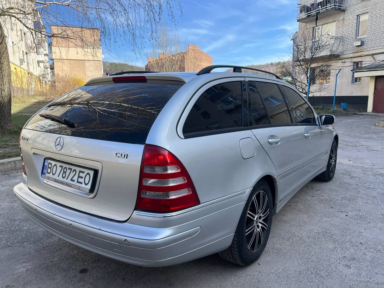 Продам Mercedes Benz W203 220 CDI
2003 рік 2.2 дизель 
Авто в доброму