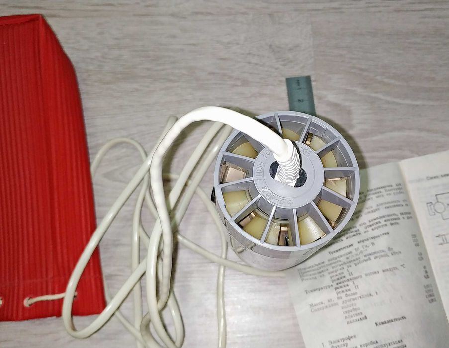 Дорожный фен для волос "Гном", 1992 год