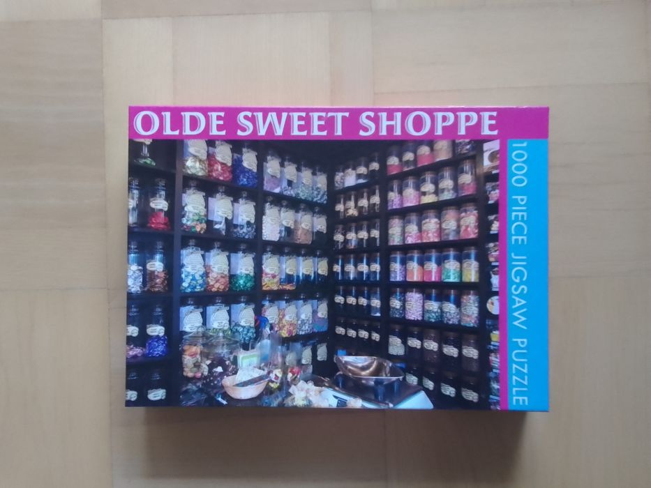 Puzzle 1000, sklep z cukierkami