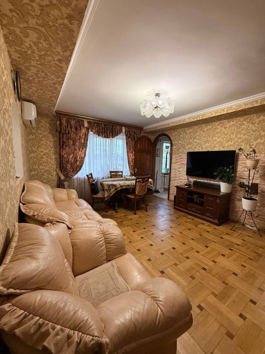 Квартира від власника! Затишна 3-кімнатна квартира. З меблями і технік