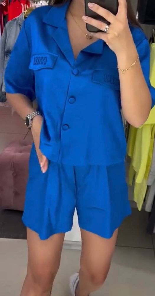 Продам костюм miu miu