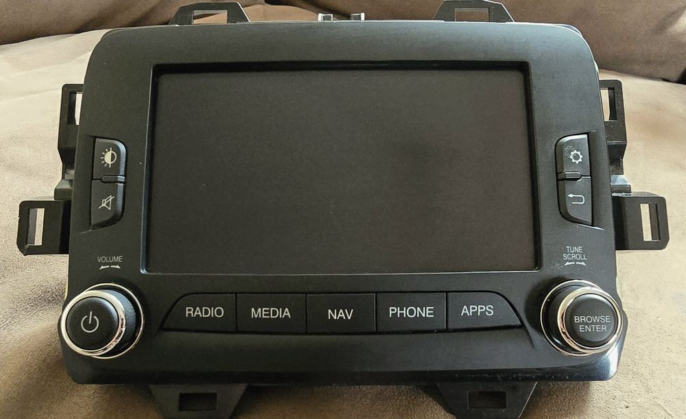 Radio fabryczne nawigacja Jeep Renegade