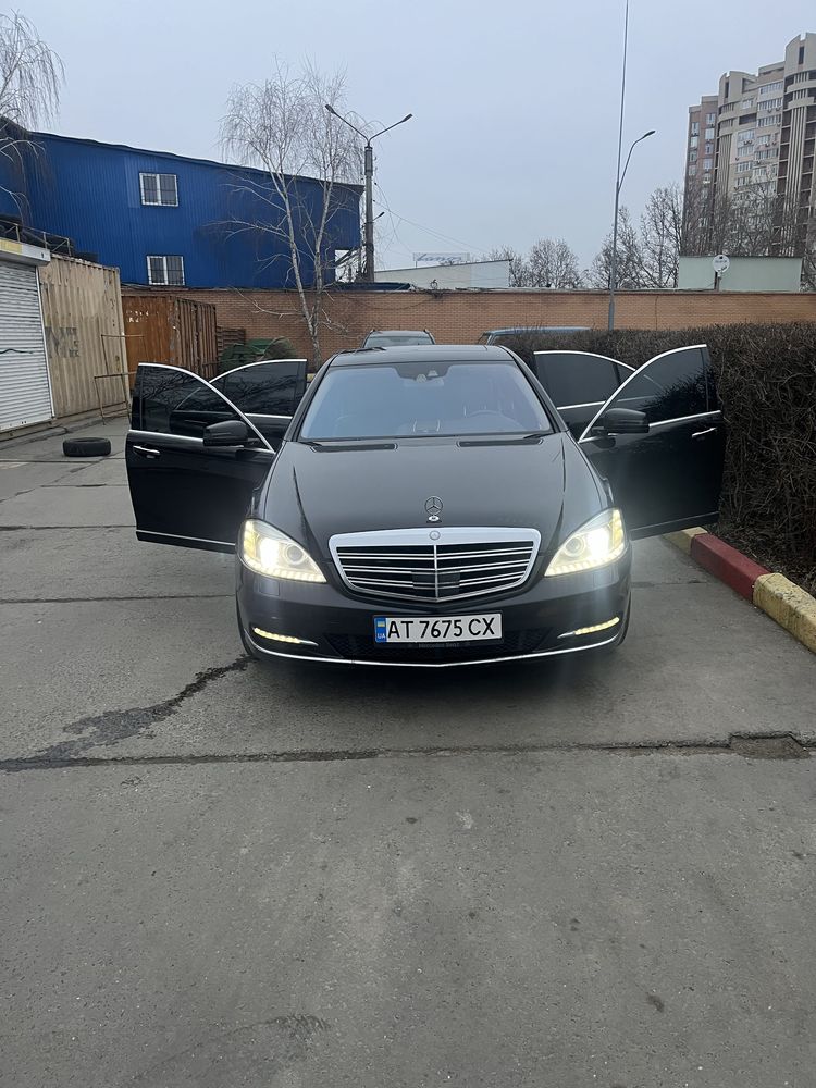 Продам Мерседес w221