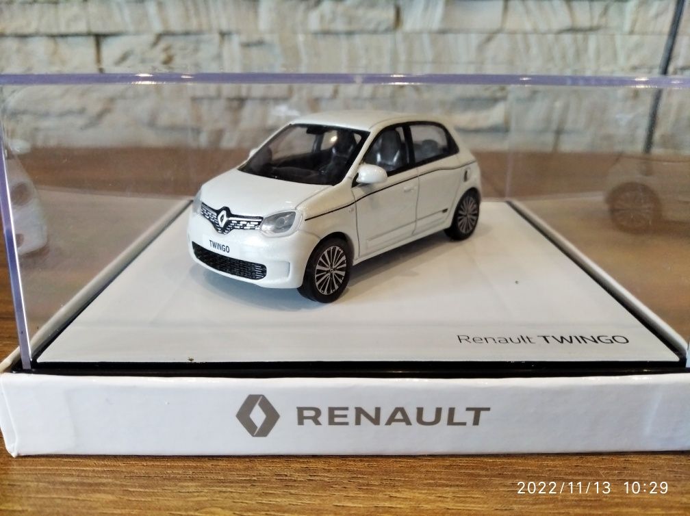 1:43 Norev Renault Twingo model