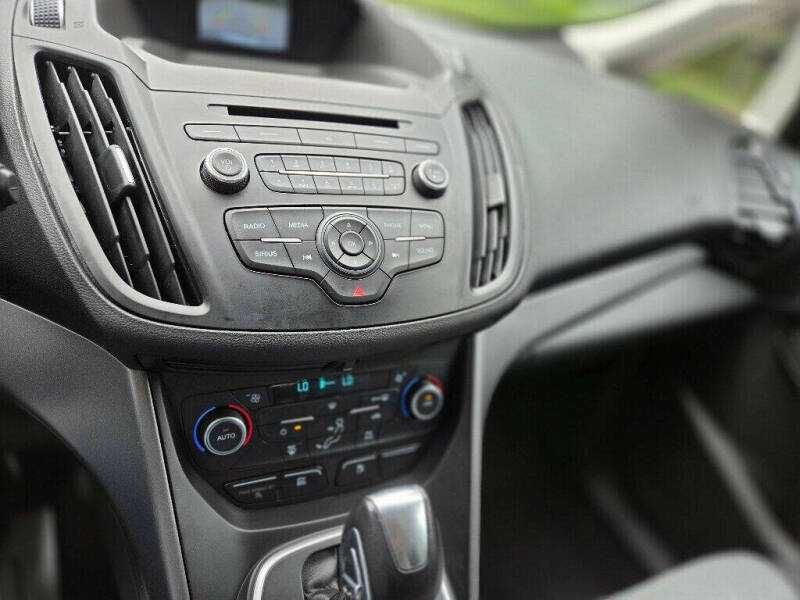 2017 Ford C-MAX Hybrid SE