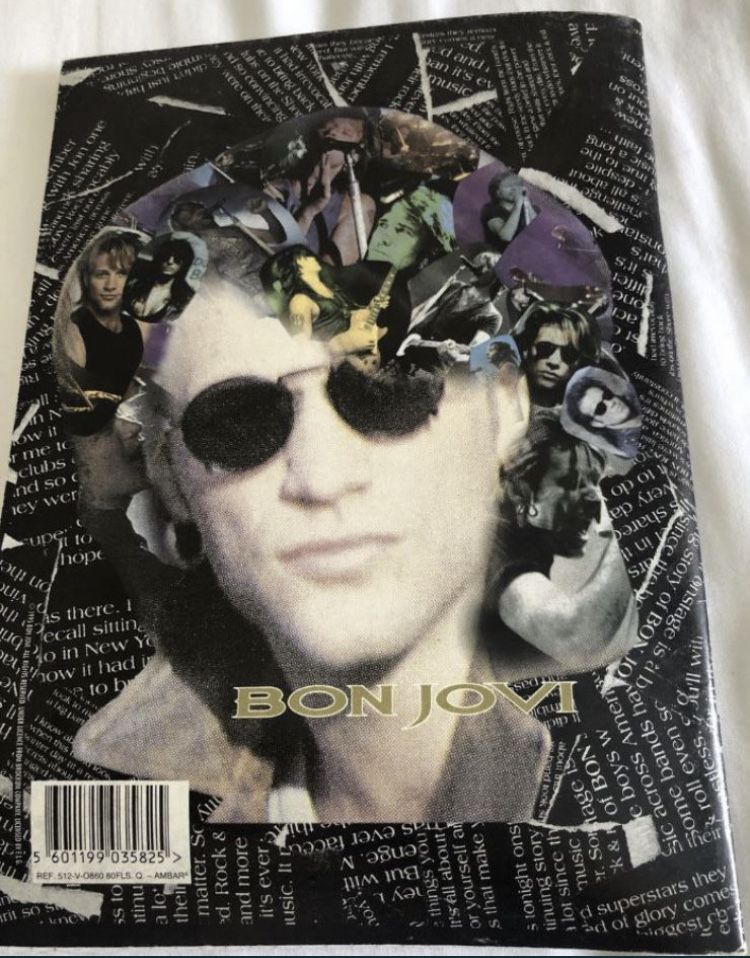 Vendo Cadernos Bon Jovi. ( Não Baixa de Preço ).