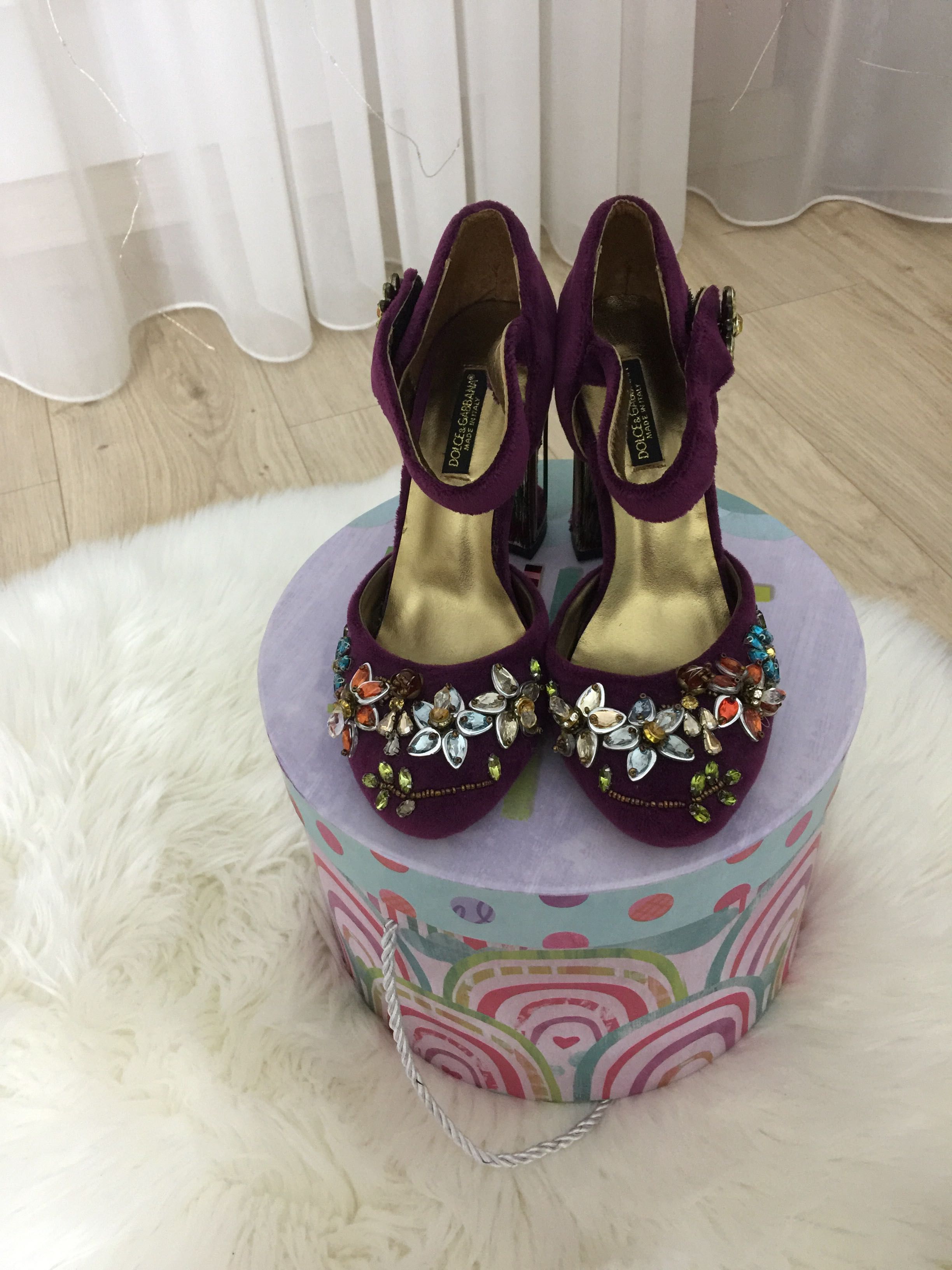 Очень красивые туфли Dolce Gabbana