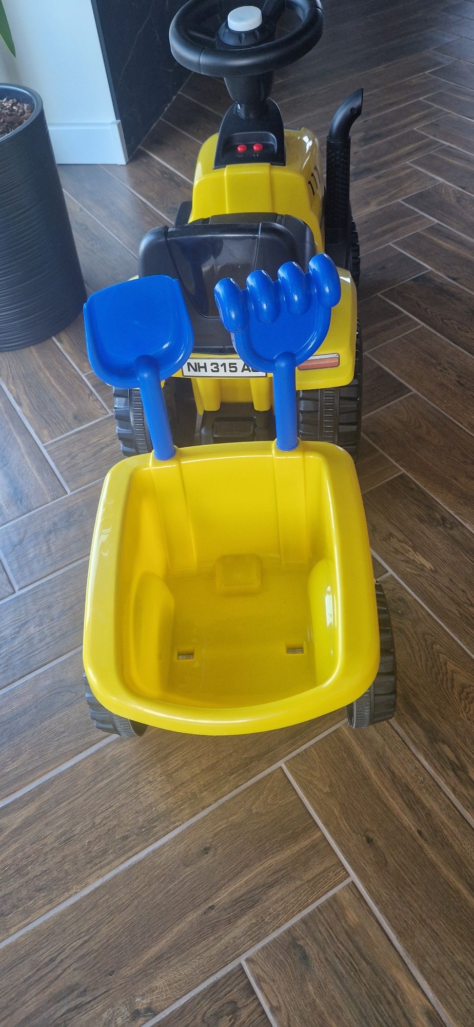 Traktor jeździk New Holland