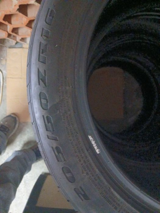 Vendo 4 pneus winrun como novos