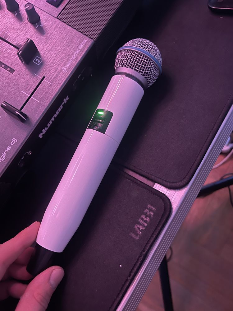 Sprzedam mikrofon bezprzewodowy shure beta glxd plus 3 aku karton