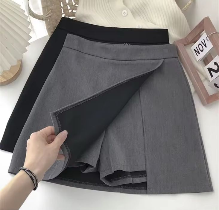 Спідниця- шорти сірого кольору