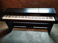 Pianino Yamaha Clavinova CLP-300 uszkodzone
