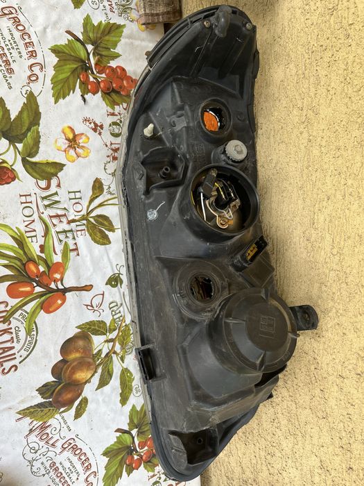 Reflektor lampa prawa Nissan Almera n16