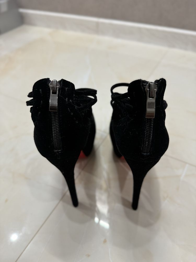 Туфли Christian Louboutin 36 р оригинал, лабутены кристиан лабутен
