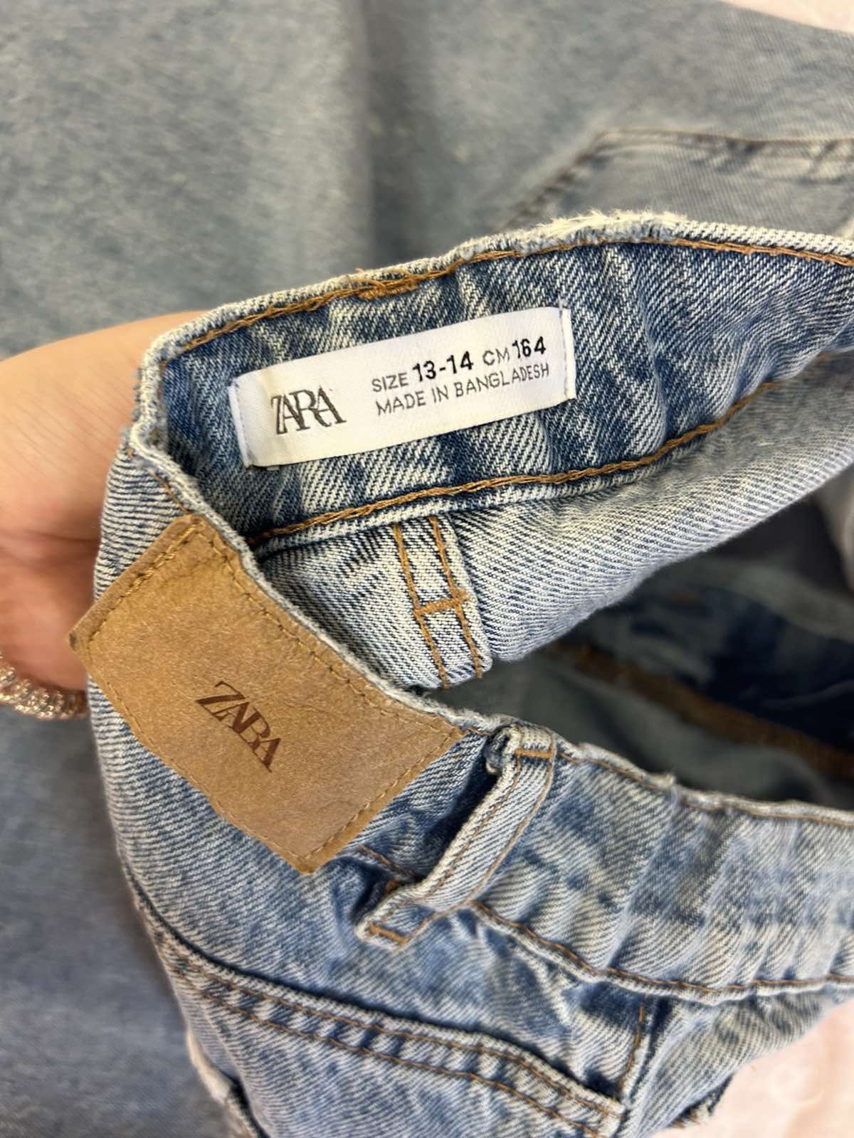 Джинсы голубые ZARA