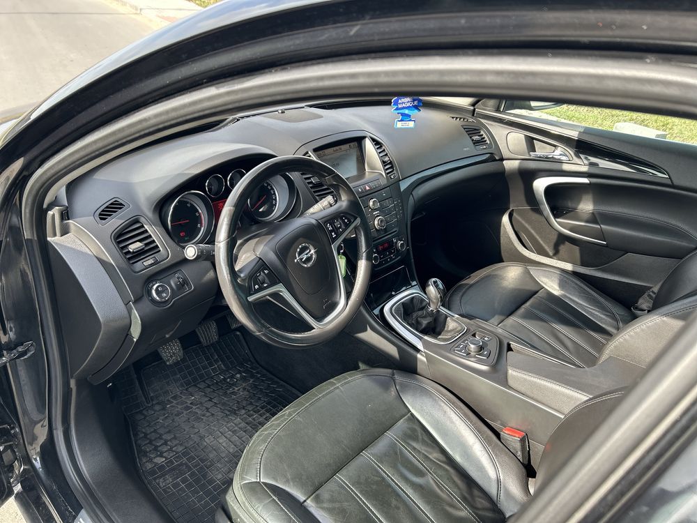 Opel Insignia 2.0 cdti 160 km xenon