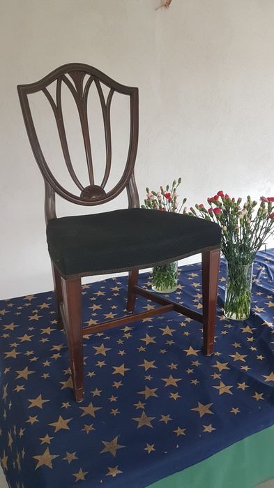 krzesła do jadalni 4 szt