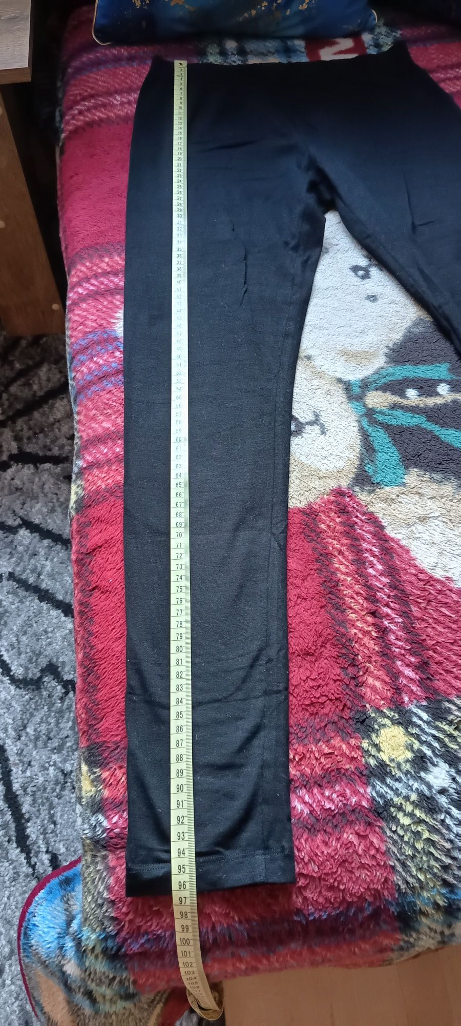 Czarne legginsy L