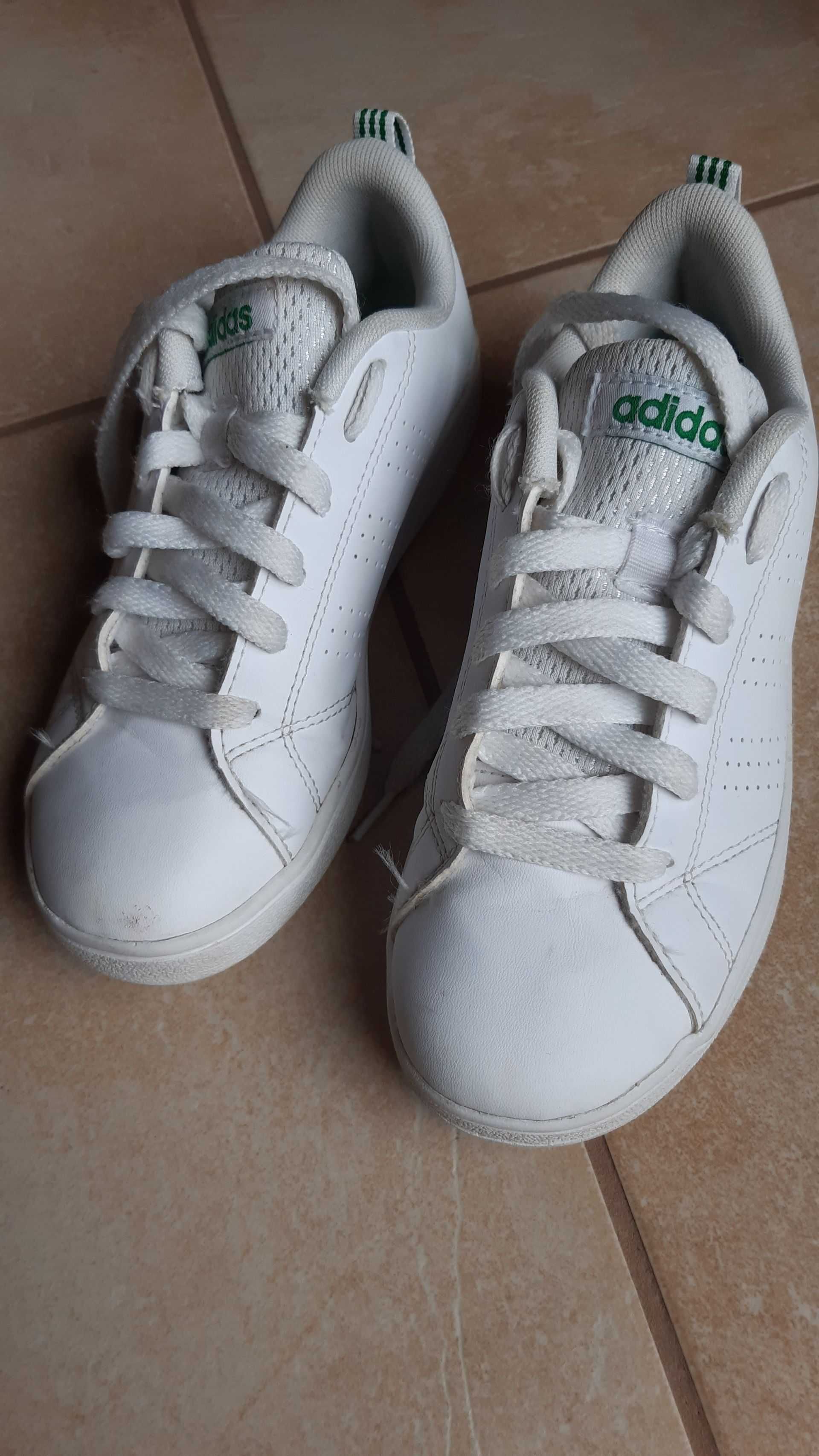 Buty Adidas oryginał dla dziewczynki  r.33 Białe