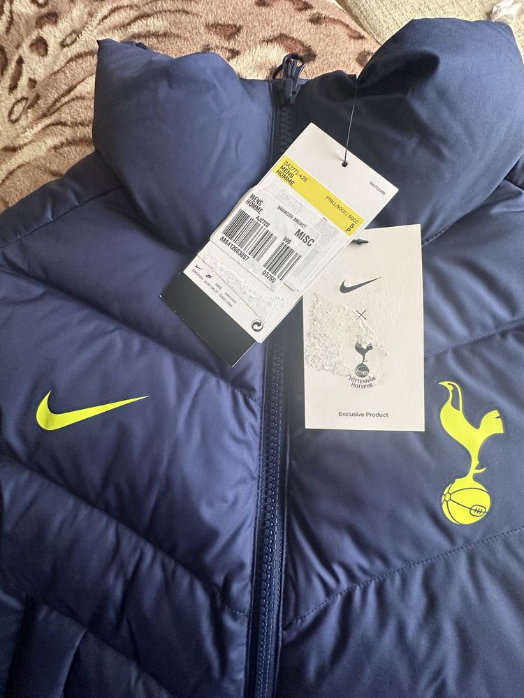 Жилет Nike Tottenham M NSW DWN FIL WR VEST DA2771-429