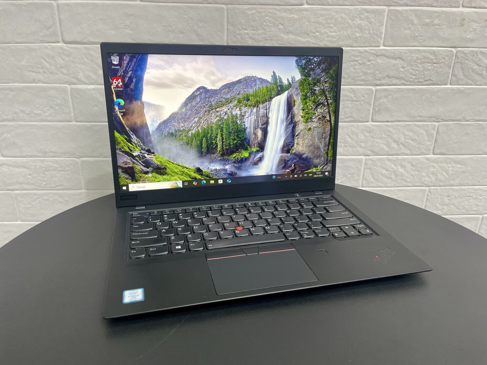 Надлегкий Lenovo ThinkPad X1 Carbon 6 i7-8650U 16RAM 256SSD FHD TOUCH