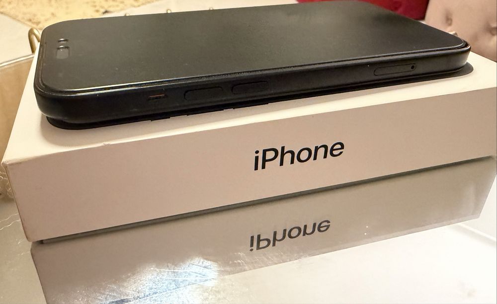 Iphone 15 - 128GB - Preto