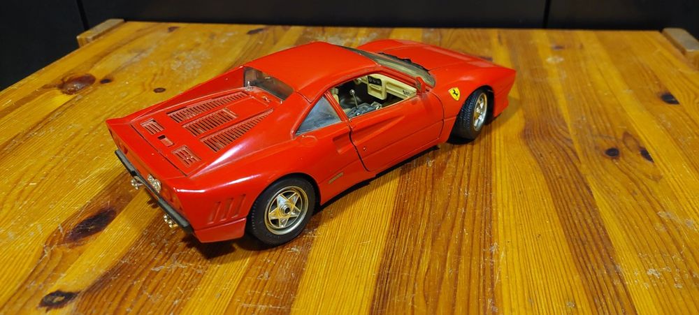 Model 1:18 Ferrari GTO Bburago