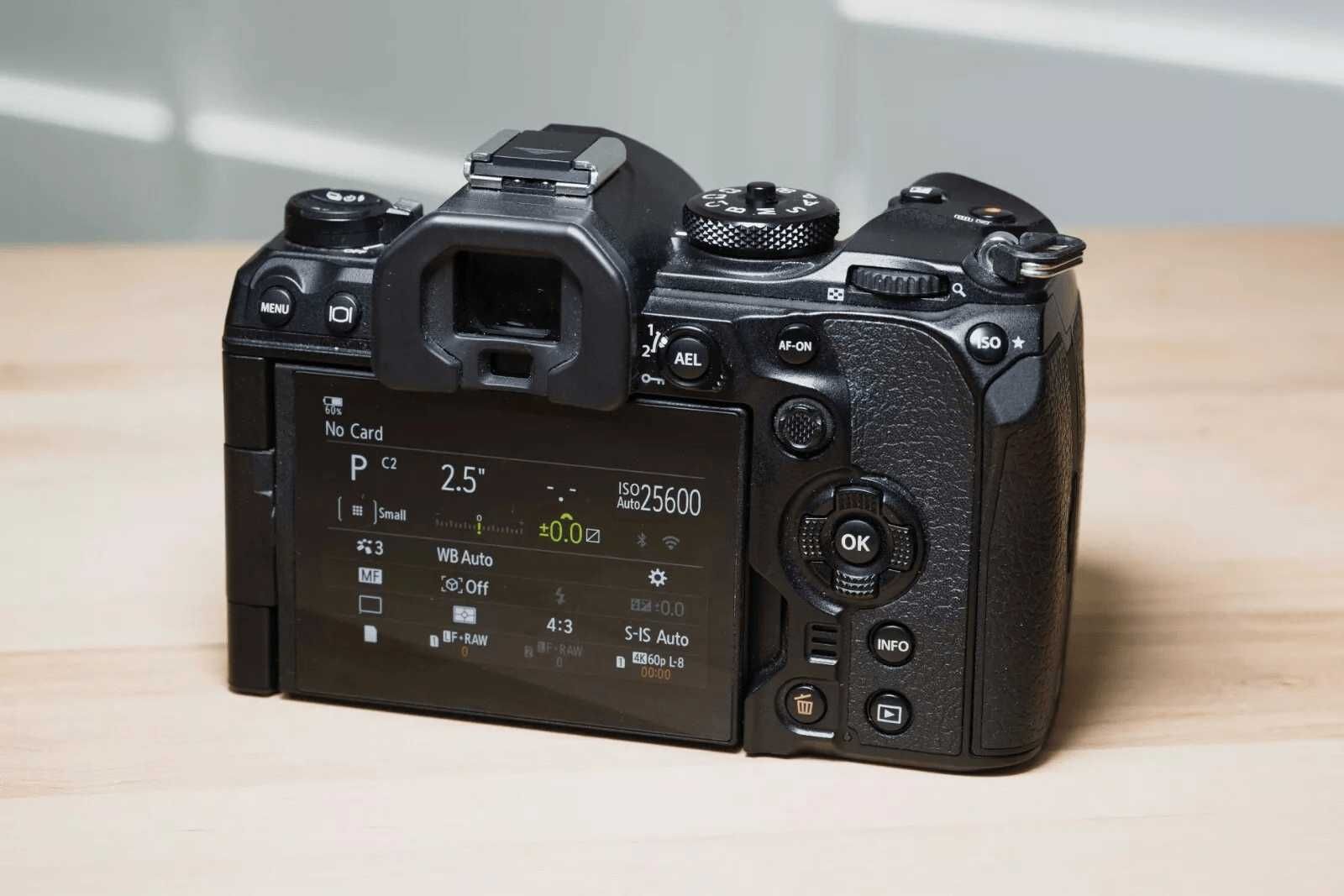 OM System OM-1 Mark II w idealnym stanie, gwarancja